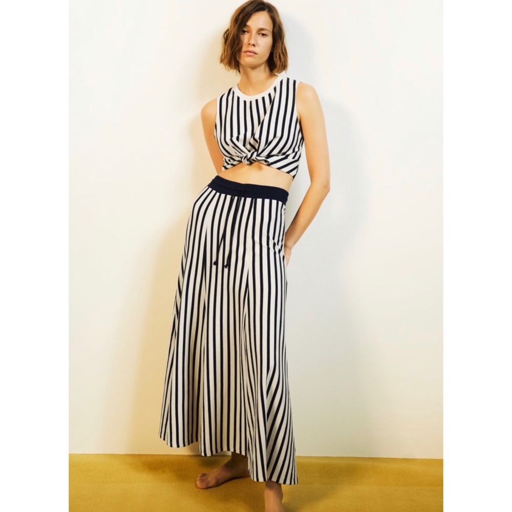 CO-ORD SET: LONG STRIPED SKIRT+CROPPED TOP